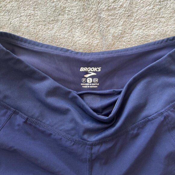 Brooks Womens Running Shorts Chaser 5" Size S - Picture 3 of 5
